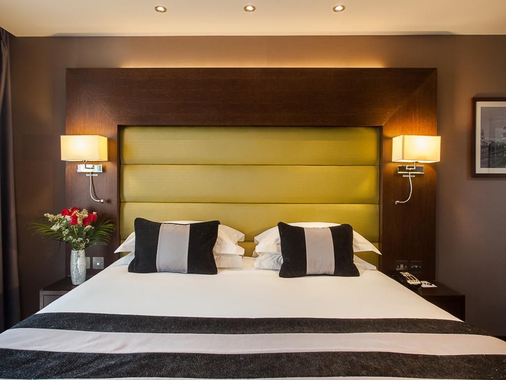 Park Grand Heathrow Hotel Хаунслоу Екстериор снимка