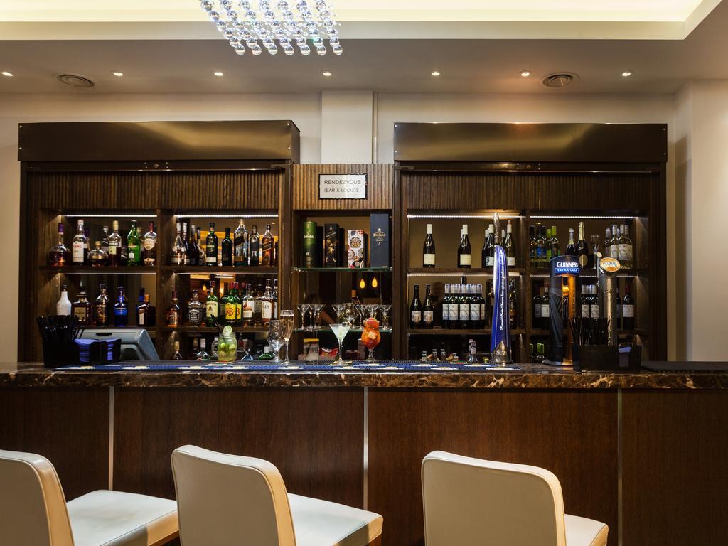 Park Grand Heathrow Hotel Хаунслоу Екстериор снимка