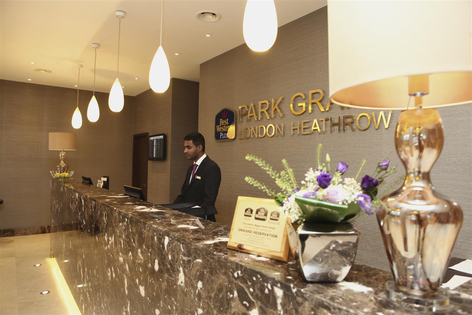 Park Grand Heathrow Hotel Хаунслоу Екстериор снимка